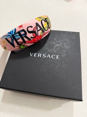 NWT Versace Pink Baroque Logo Padded Headband